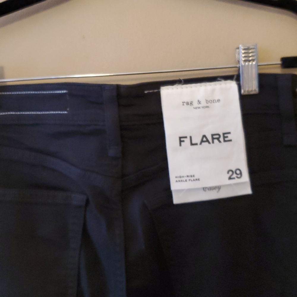Rag & Bone Casey High-Rise Flared Ankle Jeans In Black Size 29 NWT'S - Picture 7 of 11